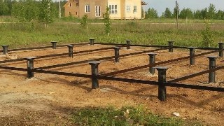 Установка и монтаж - винтовые сваи в Кушве для свайного фундамента дома. Цена от 2044 руб - видео закручивание